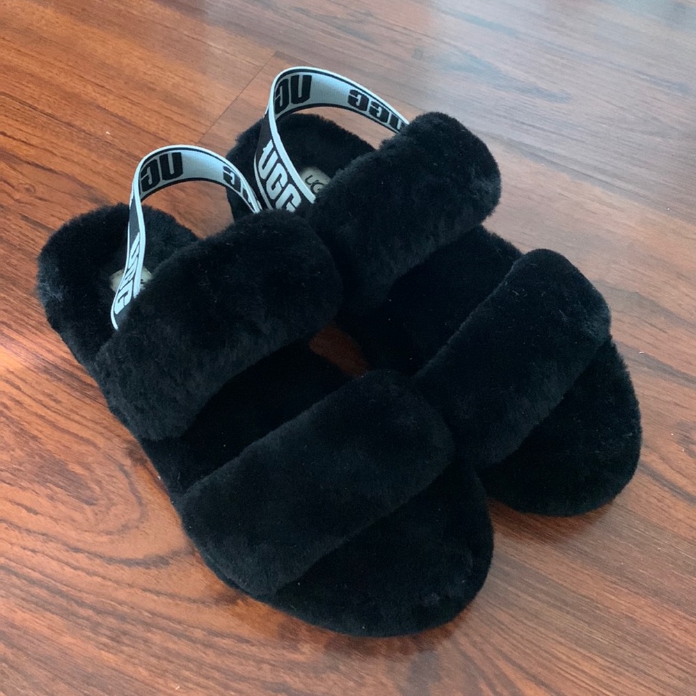 UGG Oh Yeah Slippers - size 7
